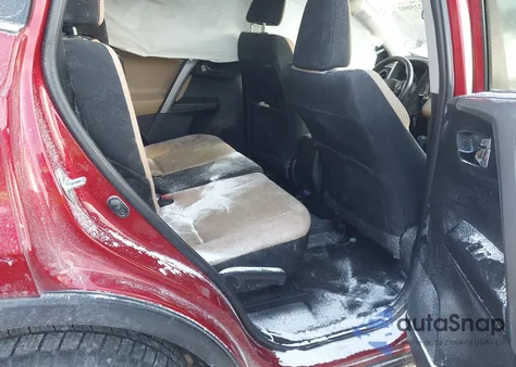 2017 Toyota Rav4 Xle z USA, uszkodzony, nr VIN 2T3RFREV5HW563387